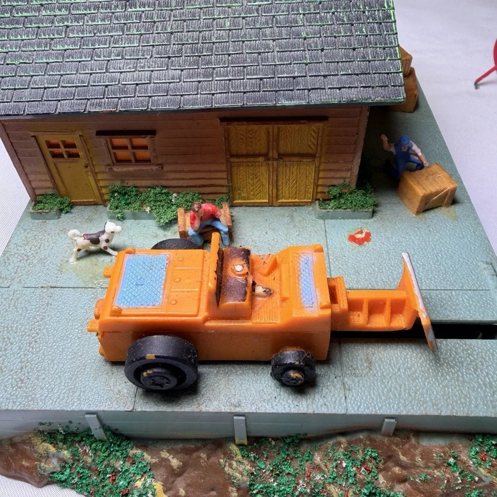 Vintage Tyco HO Model RR WHAREHOUSE with OPERATING FORKLIFT‎ - WORKS